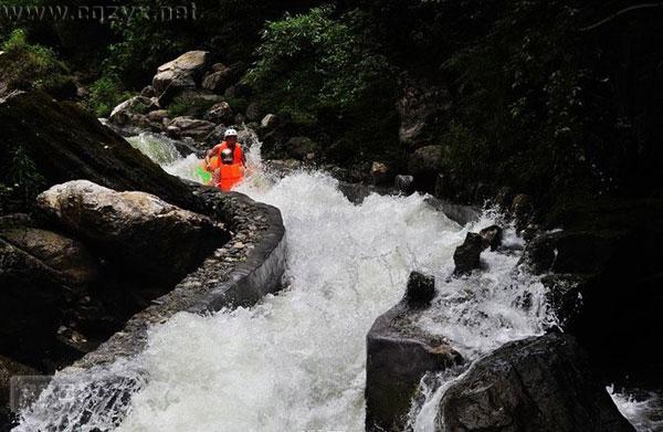 南川神龙峡漂流.jpg